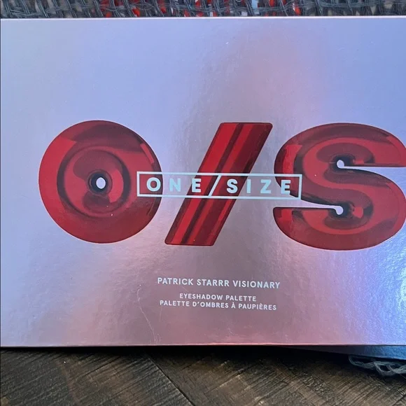 Glamorous 12-Color Eyeshadow Palette by Unknown Brand - Picture 2 of 2